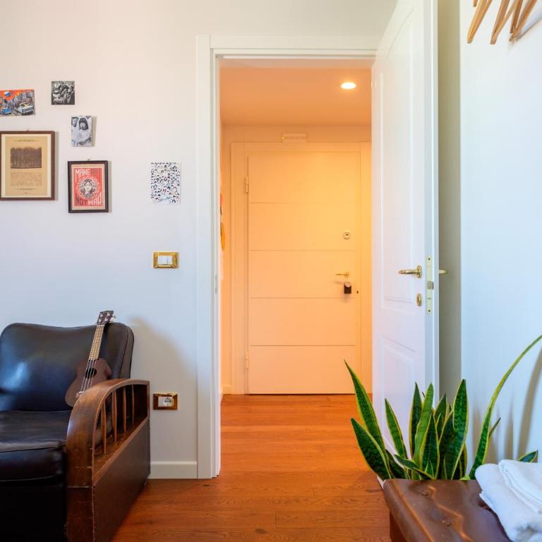La Casa Imperfetta - Two-Bedroom Apartment - 14