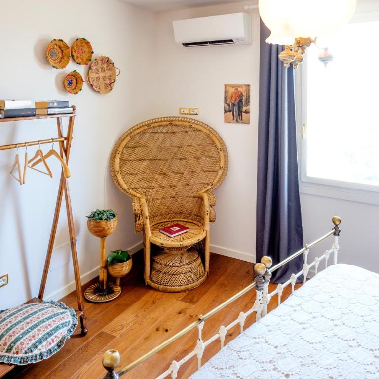 La Casa Imperfetta - Two-Bedroom Apartment - 16