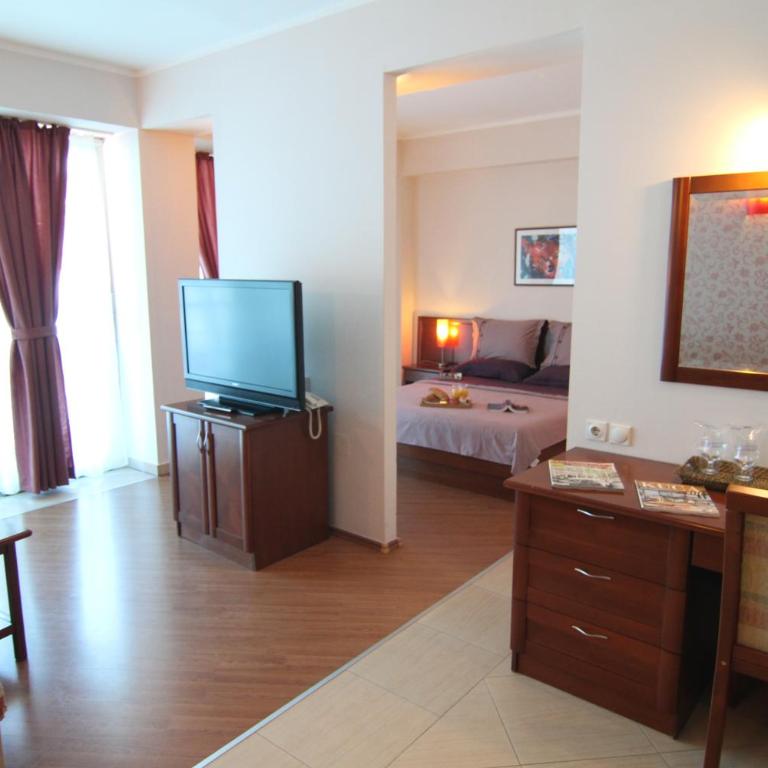 Accommodation Dolcino - Porodični Apartman Tipa "Suite" sa Balkonom - 9