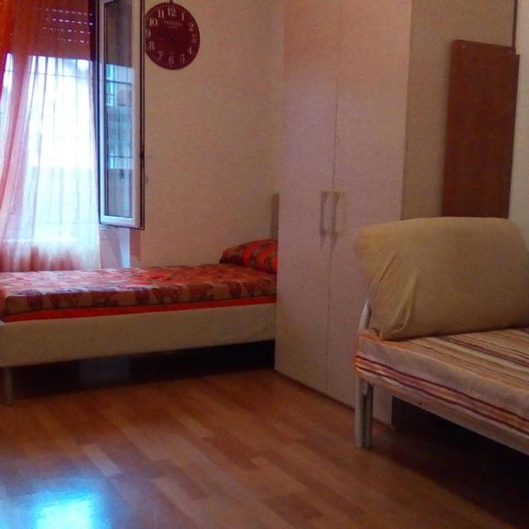 Casa Revello - Single Bed in Female Dormitory Room - 5