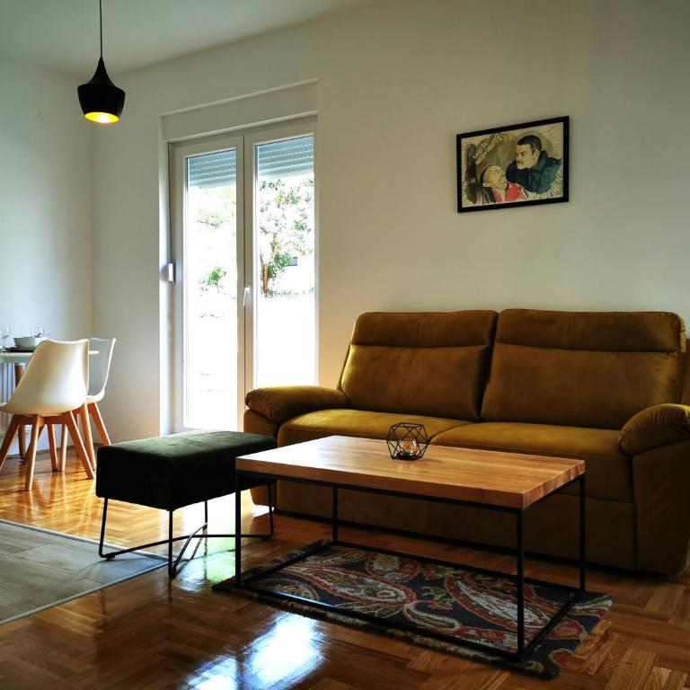 SERTINI Apartment - Apartman sa Terasom - 1
