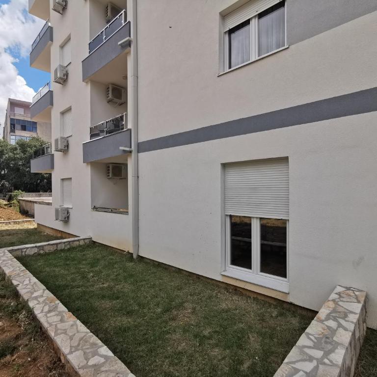 SERTINI Apartment - Apartman sa Terasom - 16