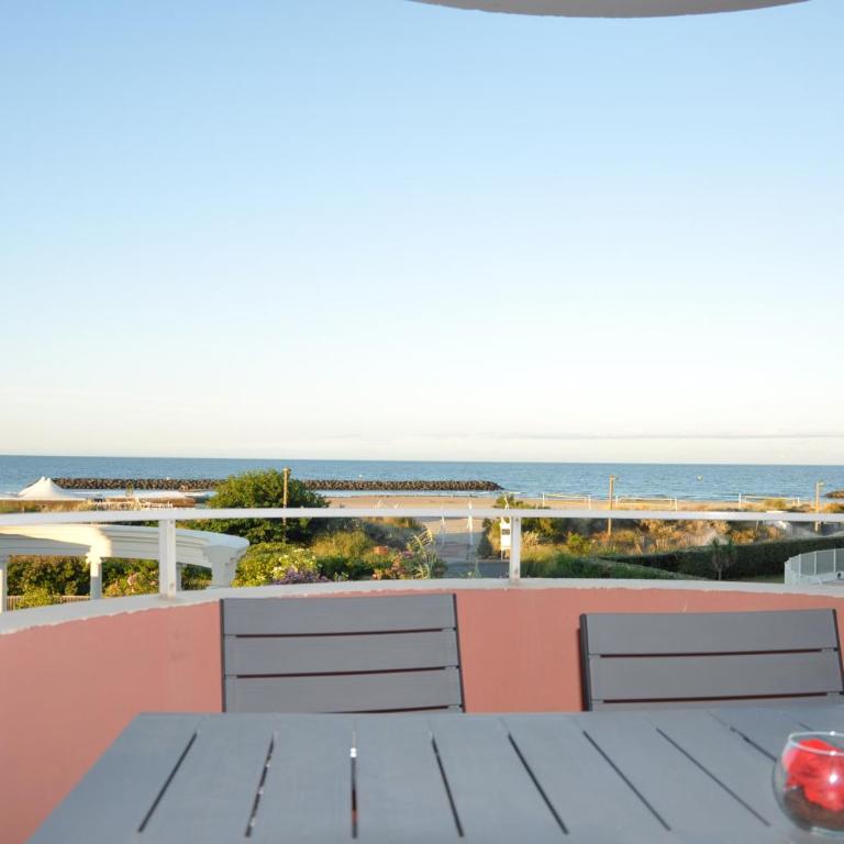 Mandana - Three-Bedroom Apartment - 28