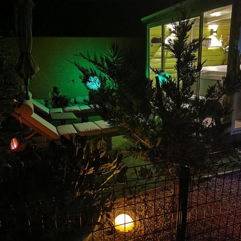 Cathares Holidays - Mobile Home - 2
