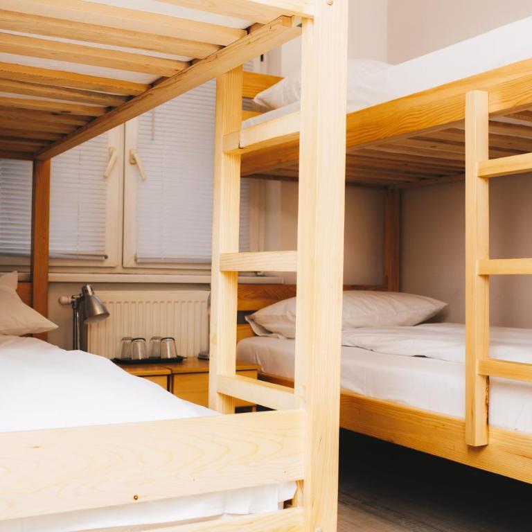 Bloom Inn - Krevet za Jednu Osobu u Šestokrevetnoj Spavaonici - 1