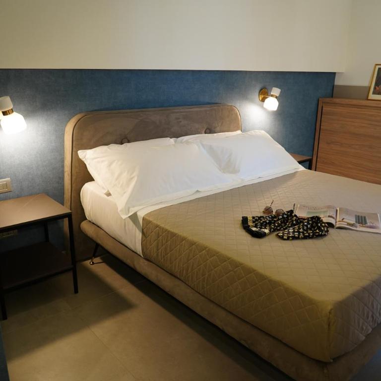 11 Catalani Rooms - Camera Tripla Standard - 8