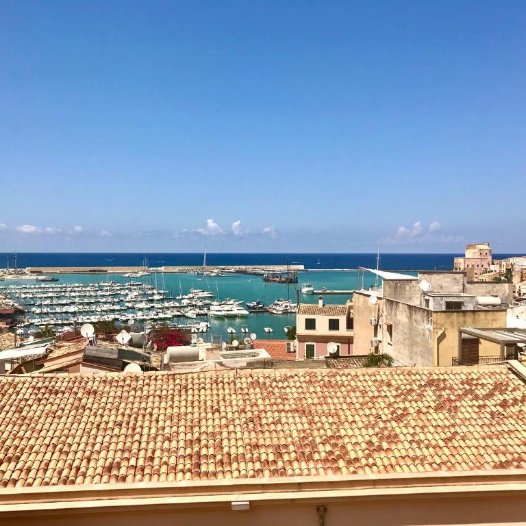 Castellammare Smart Rooms - Camera Matrimoniale Deluxe con Balcone e Vista Mare - 3