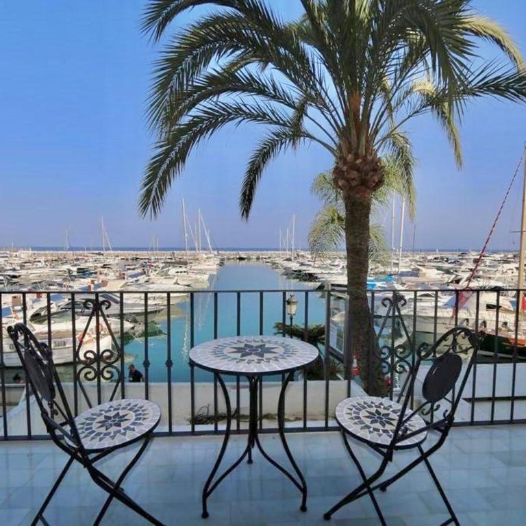 MARBELLA HOME RENTALS - Frontline 3BR apartment, Puerto Banus - Apartamento de 3 dormitorios - 21