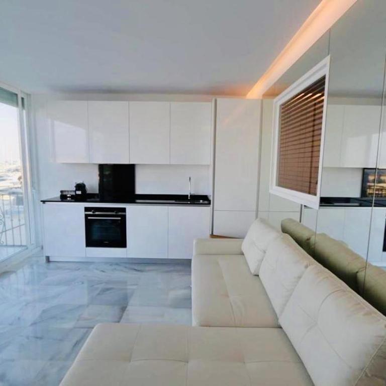 MARBELLA HOME RENTALS - Frontline 3BR apartment, Puerto Banus - Apartamento de 3 dormitorios - 22