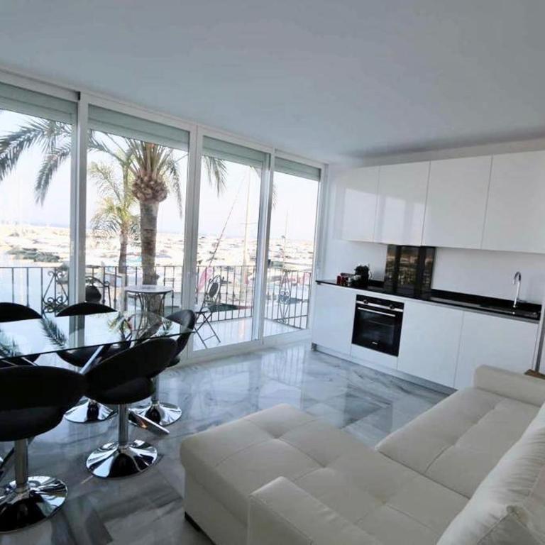MARBELLA HOME RENTALS - Frontline 3BR apartment, Puerto Banus - Apartamento de 3 dormitorios - 23