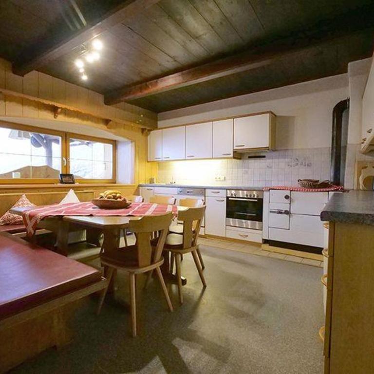 Unterberggrubenhof Zillertal-Familienurlaub zwischen Fügen&Hochfügen - Six-Bedroom House - 12