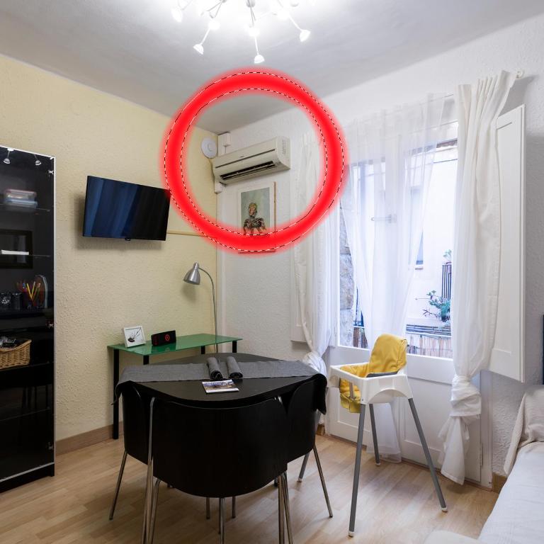 Old Town & Cathedral - Three-Bedroom Apartment - 3