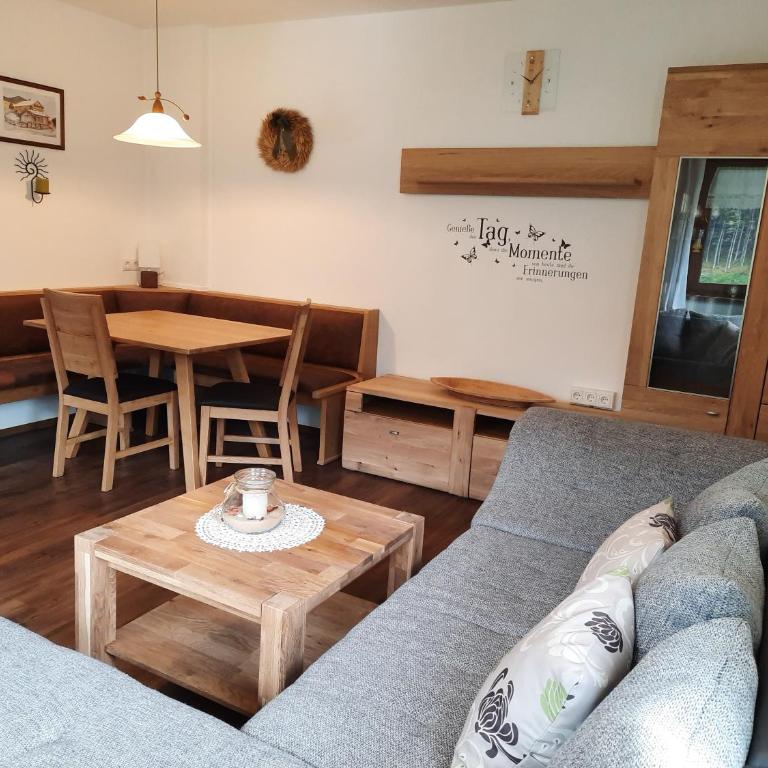 Ferienwohnungen Rieder - Apartment mit 2 Schlafzimmern und Balkon - 8