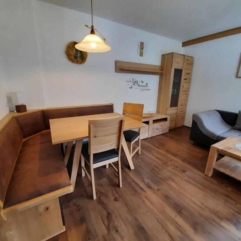 Ferienwohnungen Rieder - Apartment mit 2 Schlafzimmern und Balkon - 9