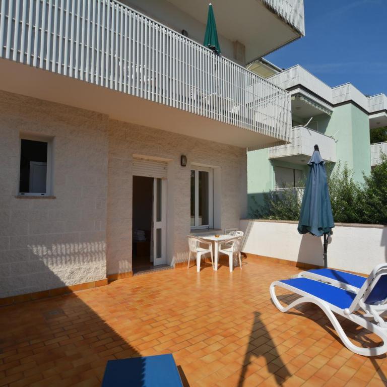 Hotel Nuova Graziosa - Triple Room with Terrace - 5