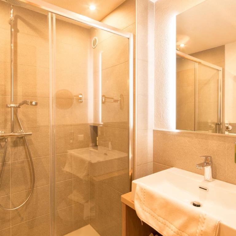 Naturhotel Alpenrose - Doppelzimmer mit Seeblick - 1