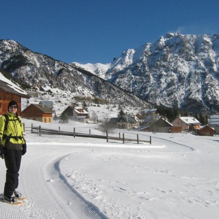 Le Barlèt23 pers Hameau des Chazals Nevache Hautes Alpes - Chalet - 14
