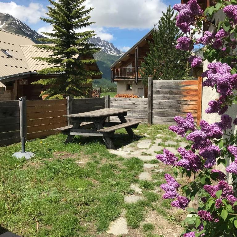 Le Pignotto Hameau des Chazals Nevache Hautes Alpes - Chalet - 5