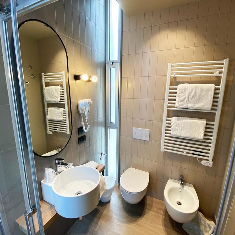 Hotel President - Bianchi Hotels - Camera Quadrupla Deluxe con Vista Mare - 4