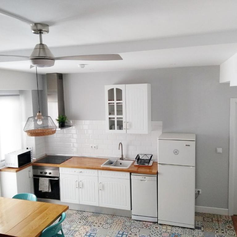 Hotel Smile & Co Hostal Boutique - Apartment - 2
