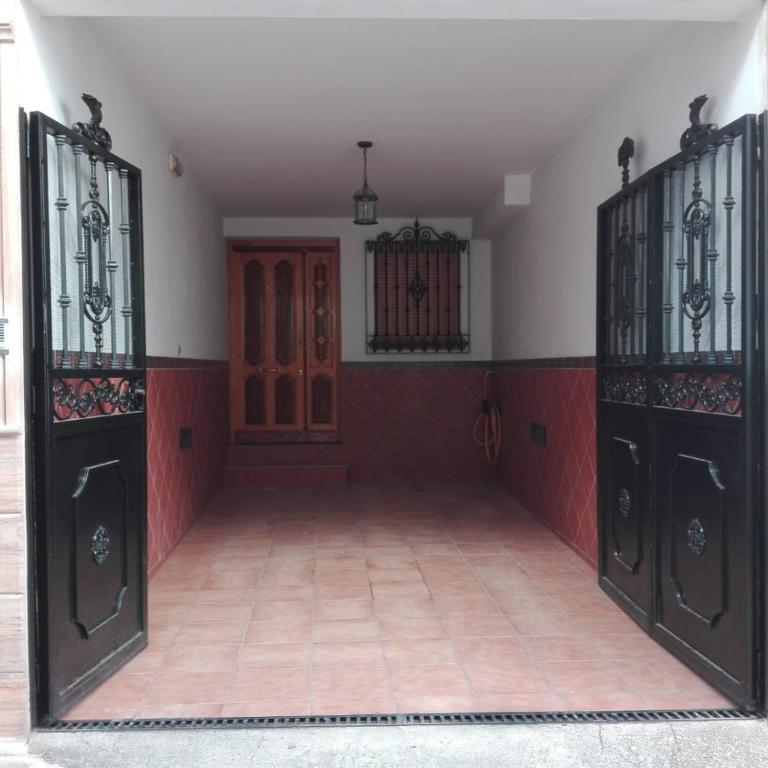 ALQUILER CASA PEPA EN CAZORLA - Two-Bedroom House - 4