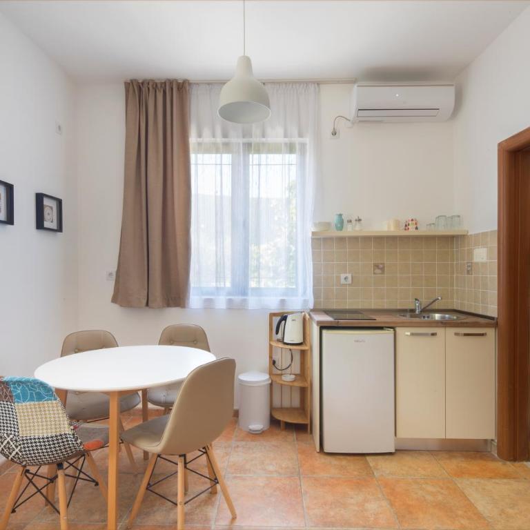 Apartments Al Parma - Studio sa Terasom - 6