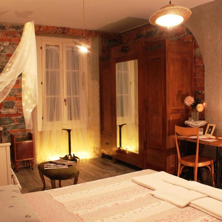 Le Dame Della Cortesella B&B - Triple Room with Private Bathroom - 3