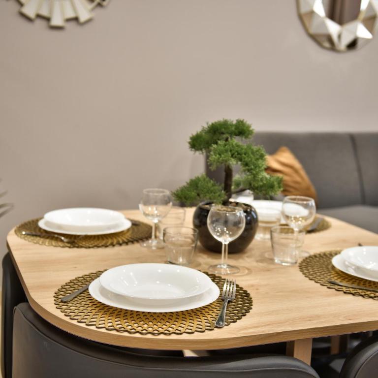 Home Inn - Centre ville - Nice - Appartement 1 Chambre - 8