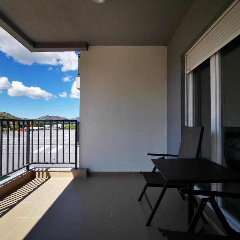 Kiniro - One-Bedroom Apartment - 17