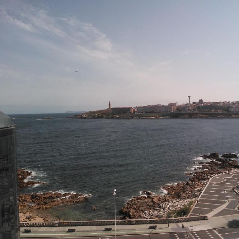 Vistas a la bahia y centrico - Apartamento de 3 dormitorios - 2