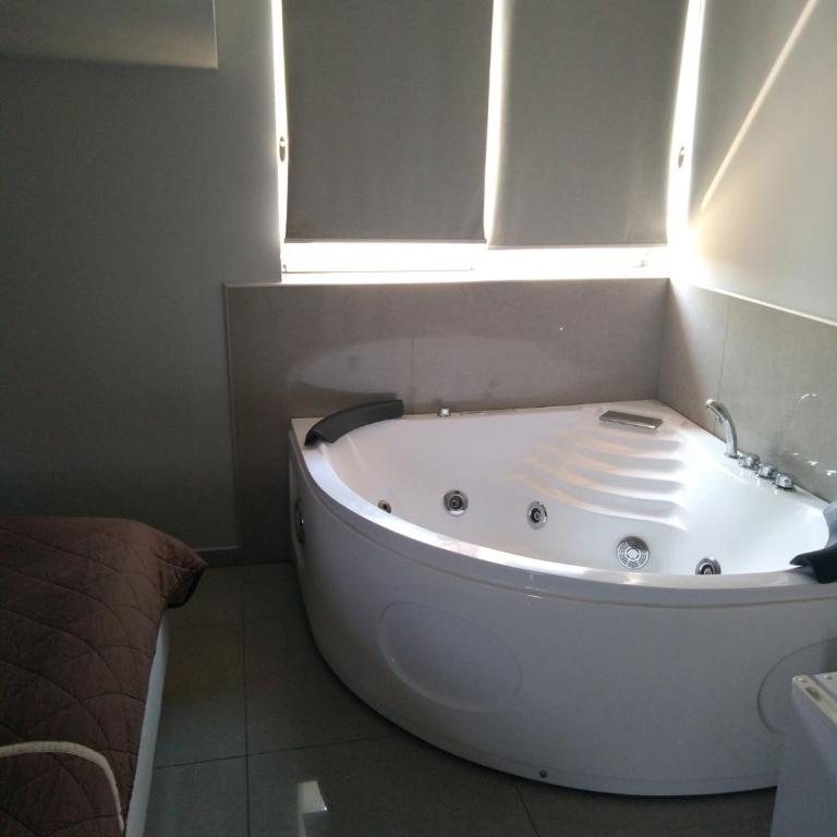 Agent Lux Apartments - Deluks Dvokrevetna Soba s Bračnim Krevetom (2 odrasle osobe + 1 dete) - 1