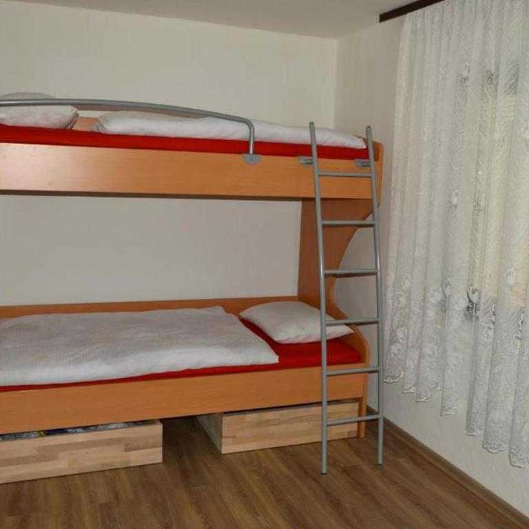Una Rosa Hostel - 4-Bed Mixed Dormitory Room - 12