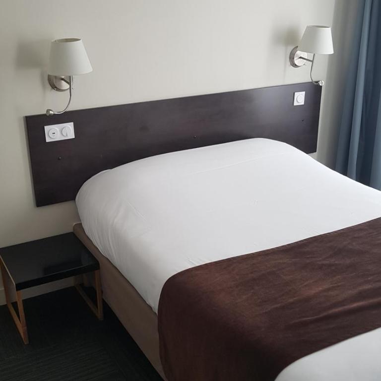 Hotel Cosmos - Chambre Double Standard - 1