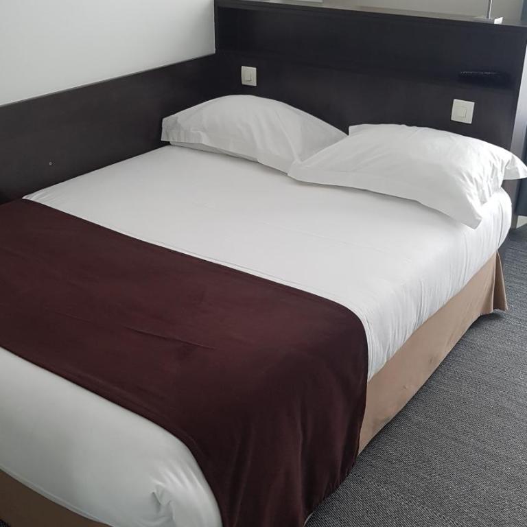 Hotel Cosmos - Chambre Simple Standard - 1