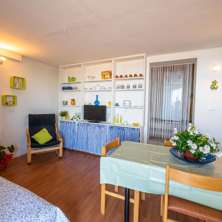 La Casetta Azzurra NAXOS - One-Bedroom House - 3