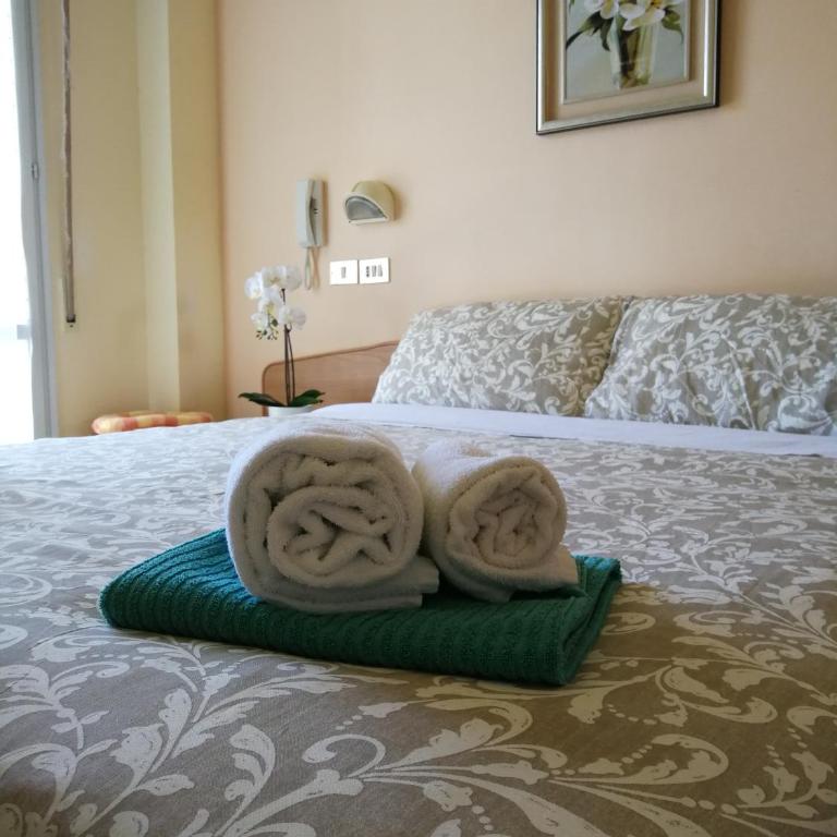 Hotel Rossella - Camera Matrimoniale Standard - 4