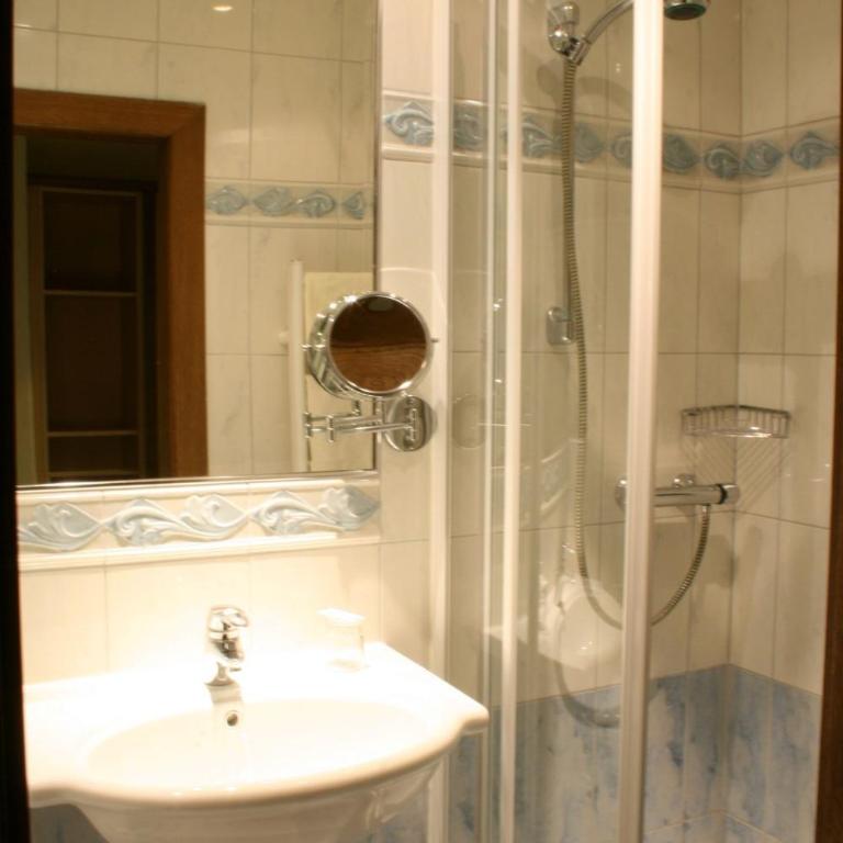Altstadt Hotel Mosser Villach mit Parkplatz - Familienzimmer - 1