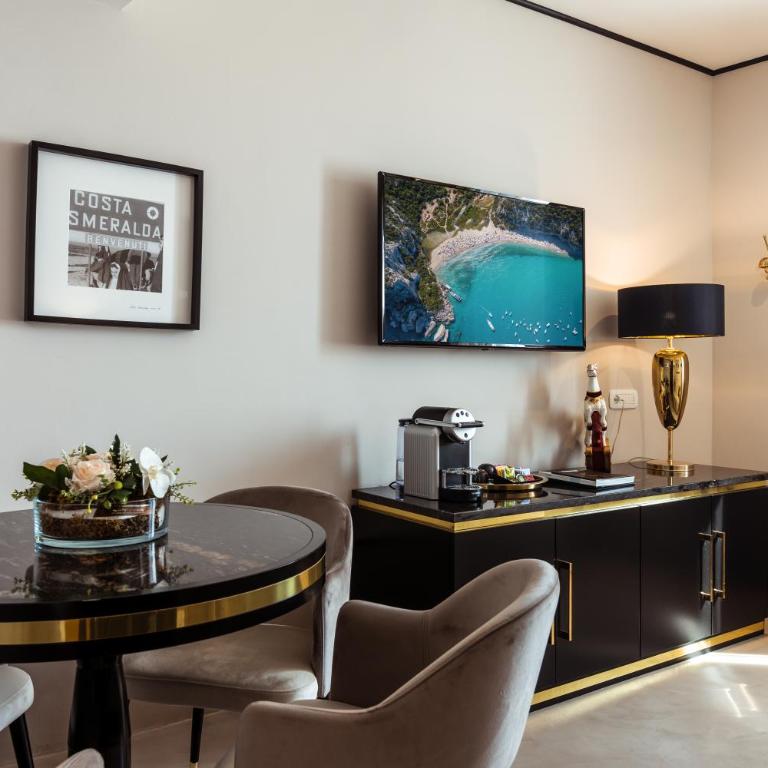 La Locanda Del Conte Mameli - Boutique Hotel & Suite SPA - Suite Familiare con Vasca Idromassaggio - 3