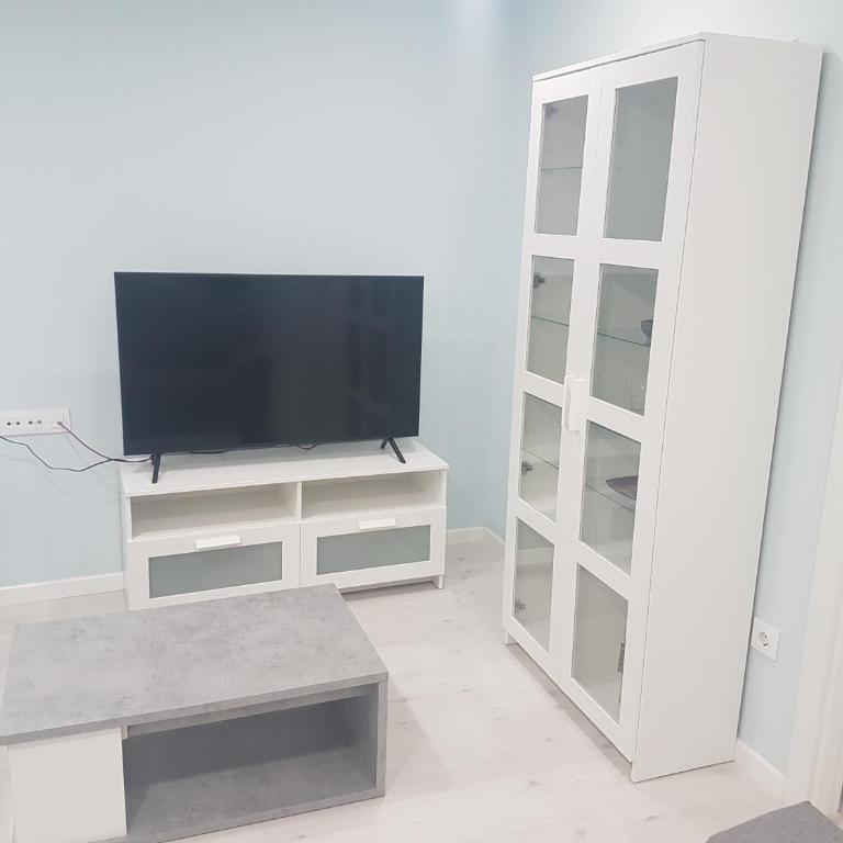 Barcia 3 - Three-Bedroom Apartment - 8