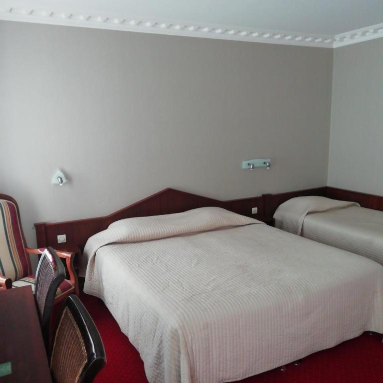 Hôtel Du Manoir - Chambre Triple - 2