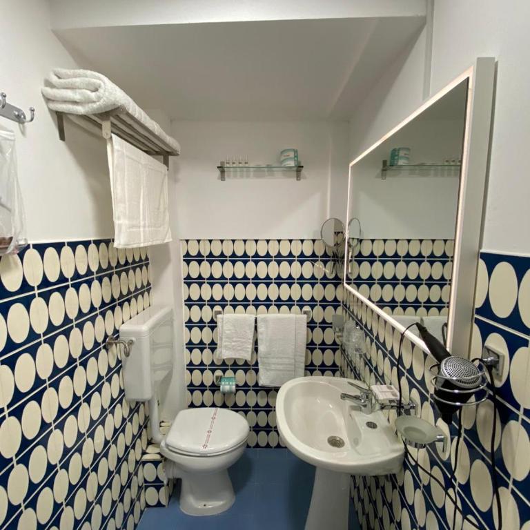 SUITE 4 CANTI - Appartamento con 1 Camera da Letto - 18