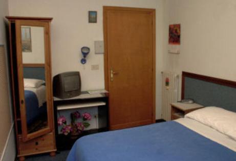 Albergo Junior - Camera Singola con Bagno Privato - 3