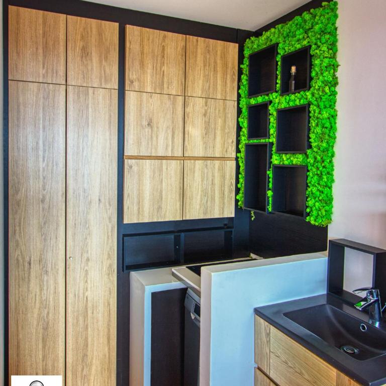 Panoramique 180 lac et montagne et Nid Secret spa romantique - One-Bedroom Apartment with Sauna - 15