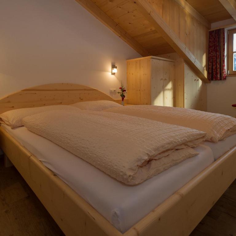 Appartments Jagerhof - Apartment mit 2 Schlafzimmern und Balkon - 2