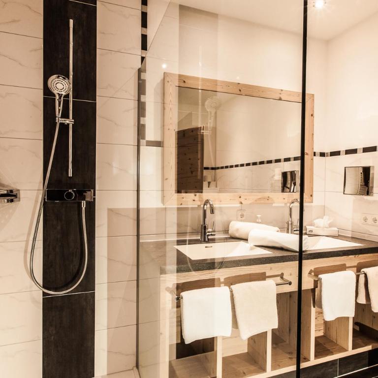 Schönblick Appartements - Deluxe Apartment - 3