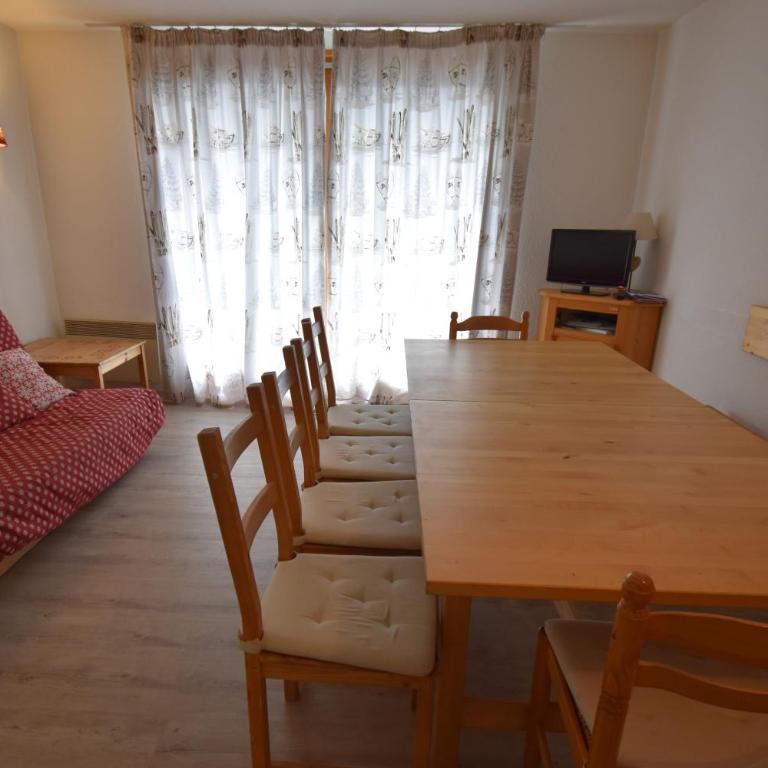 VAUJANYLOCATIONS - Cochette II Apt 15 - Appartement 3 Chambres - 11