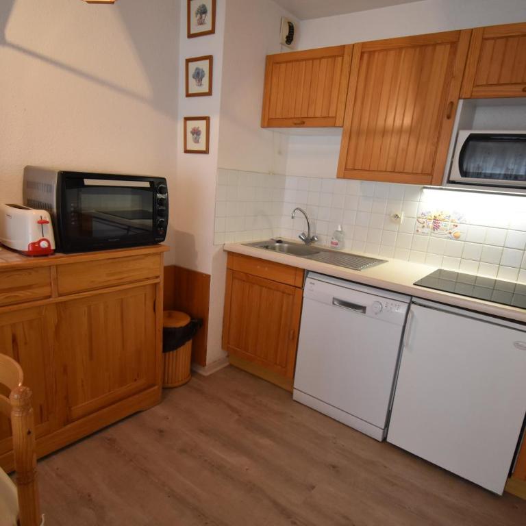 VAUJANYLOCATIONS - Cochette II Apt 15 - Appartement 3 Chambres - 8