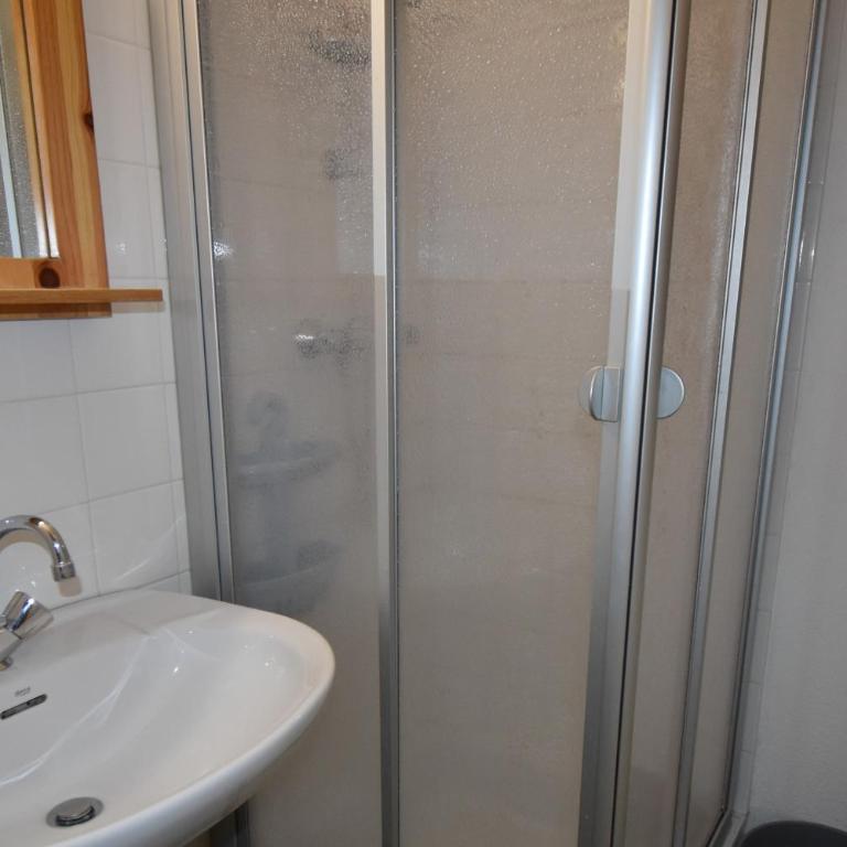 VAUJANYLOCATIONS - Cochette II Apt 15 - Appartement 3 Chambres - 17