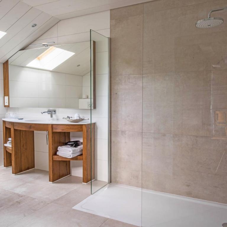 Villa Cécile - Chambre Double/Lits Jumeaux Côté Piscine - 1