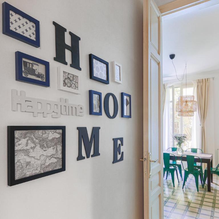 Be Barcelona Eixample Universidad - Three-Bedroom Apartment - Valencia, 184 - 12